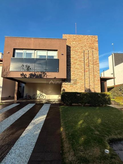 Casa en Venta en Guaymallen, Mendoza