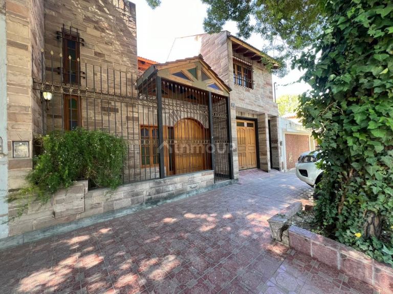 Casa en Venta en Capital, Mendoza