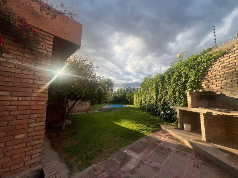 Casa en Venta en Godoy Cruz, Mendoza
