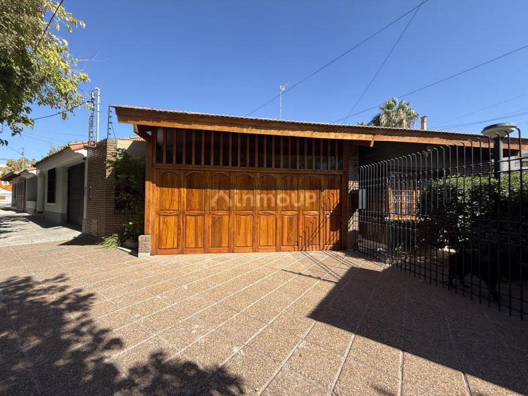 Casa en Venta en Guaymallen, Mendoza