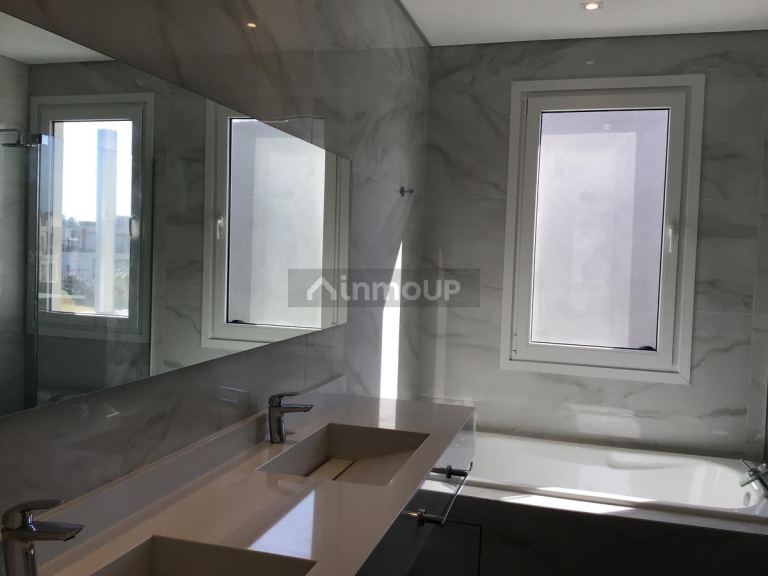 Casa en Venta en Tigre, G.B.A. Zona Norte