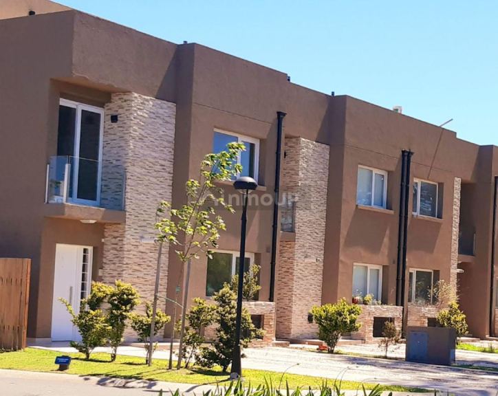 Casa en Venta en Pilar, G.B.A. Zona Norte
