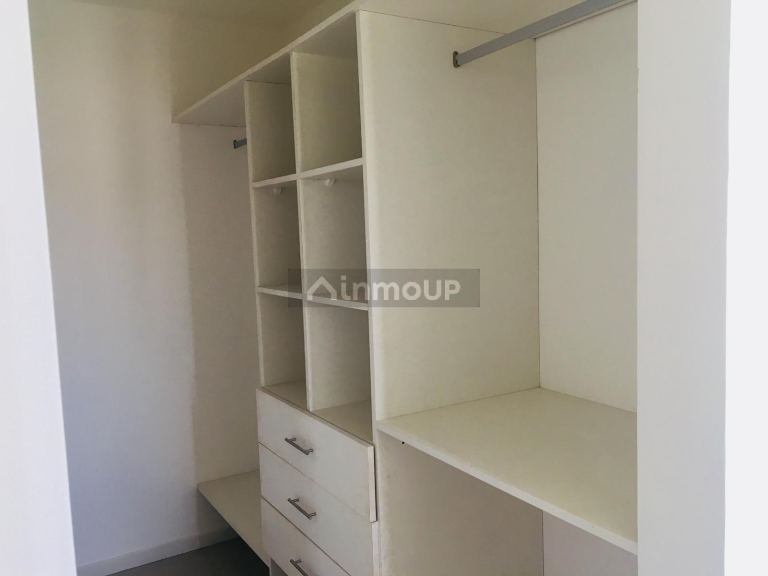 Casa en Alquiler en Pilar, G.B.A. Zona Norte