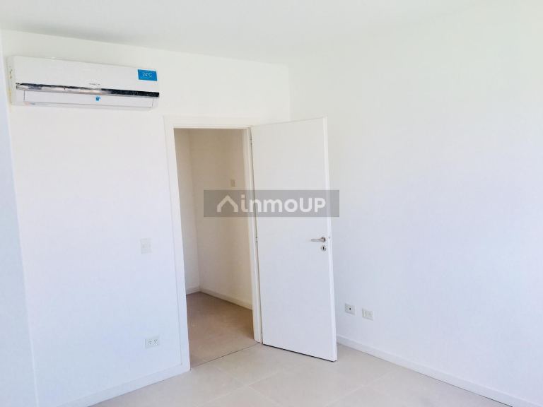 Casa en Alquiler en Pilar, G.B.A. Zona Norte