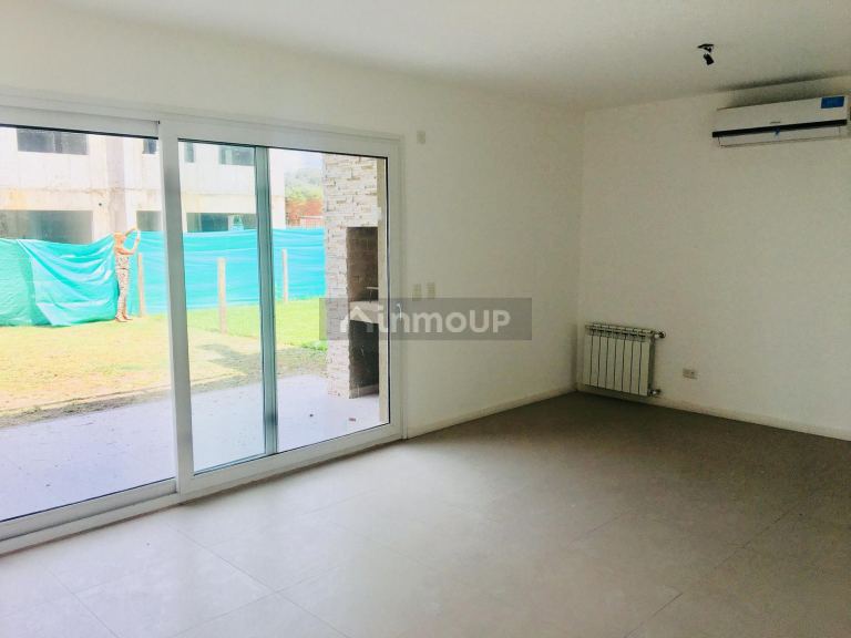 Casa en Alquiler en Pilar, G.B.A. Zona Norte