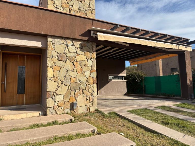 Casa en Venta en Lujan de Cuyo, Mendoza
