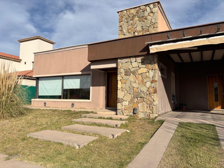 Casa en Venta en Lujan de Cuyo, Mendoza