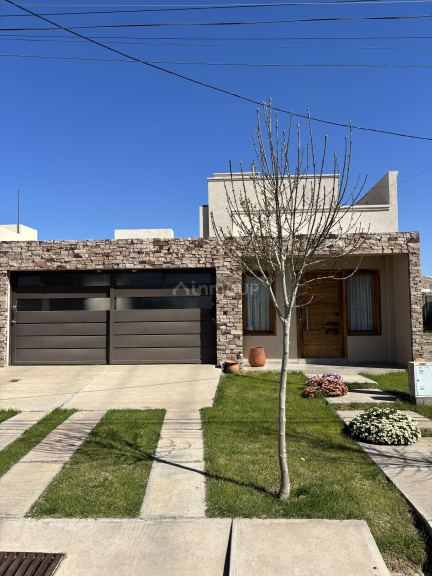 Casa en Venta en Maipu, Mendoza