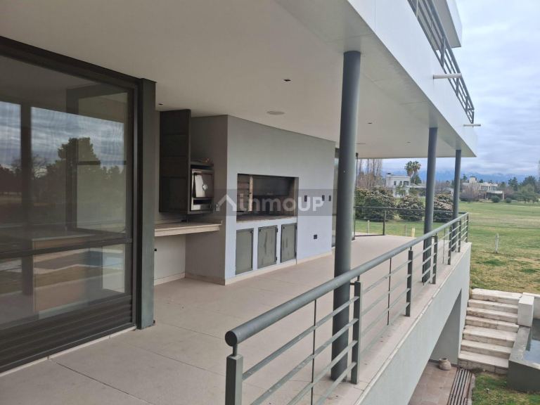 Casa en Venta en Maipu, Mendoza