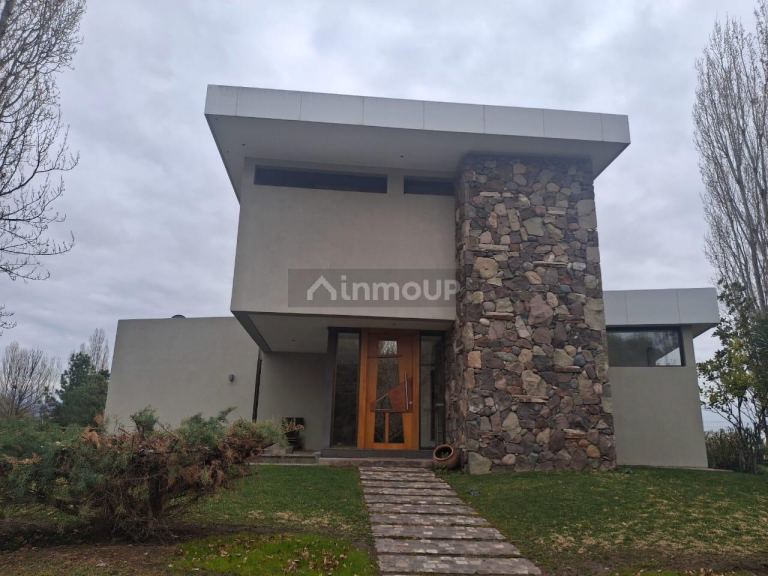 Casa en Venta en Maipu, Mendoza