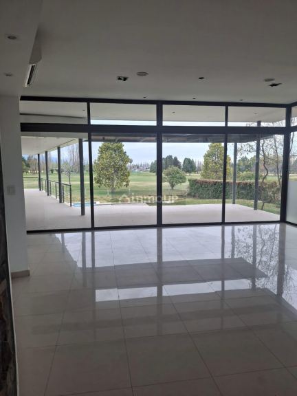 Casa en Venta en Maipu, Mendoza