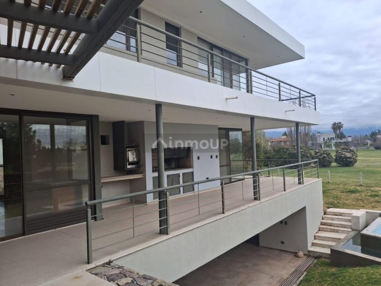 Casa en Venta en Maipu, Mendoza