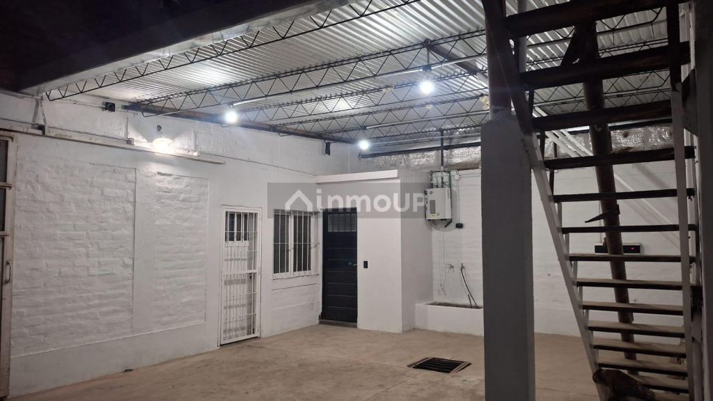 Galpon en Alquiler en Godoy Cruz, Mendoza