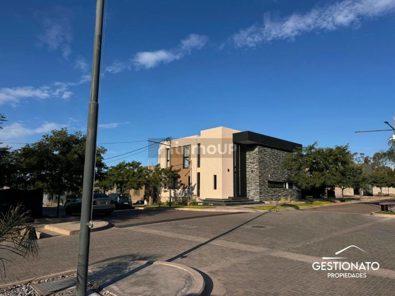 Lote en Venta en Godoy Cruz, Mendoza