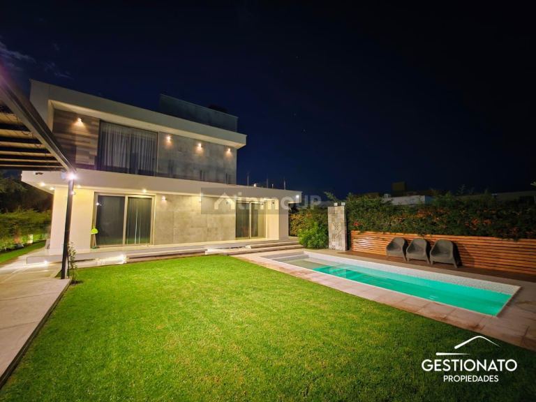 Casa en Venta en Maipu, Mendoza
