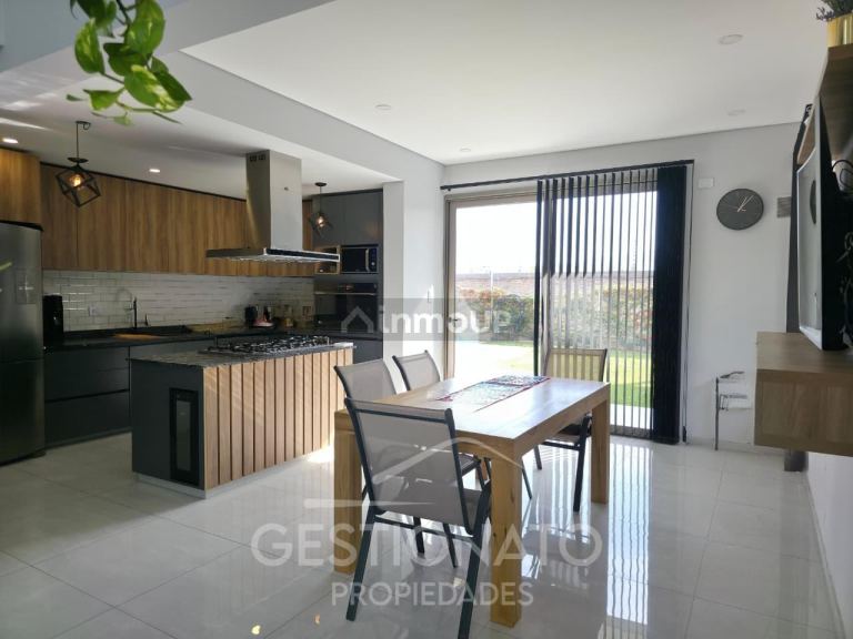 Casa en Venta en Maipu, Mendoza