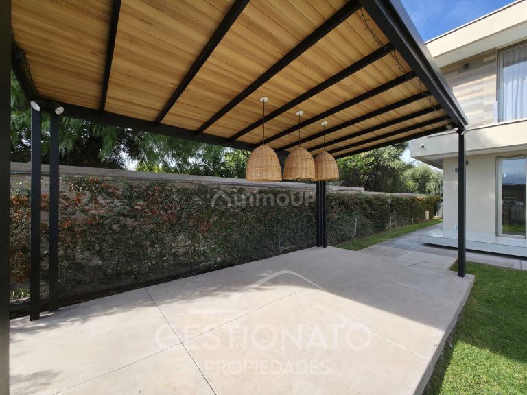 Casa en Venta en Maipu, Mendoza
