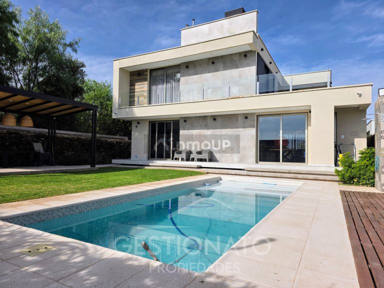 Casa en Venta en Maipu, Mendoza