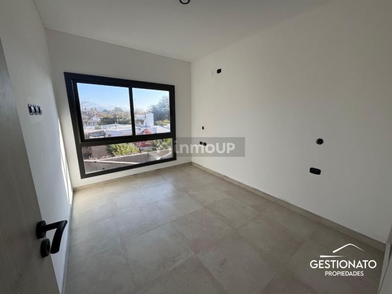 Departamento en Venta en Godoy Cruz, Mendoza