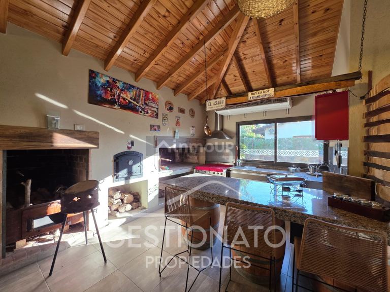 Casa en Alquiler en Capital, Mendoza