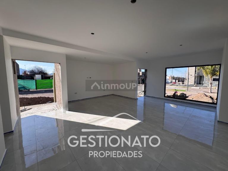 Casa en Venta en Godoy Cruz, Mendoza