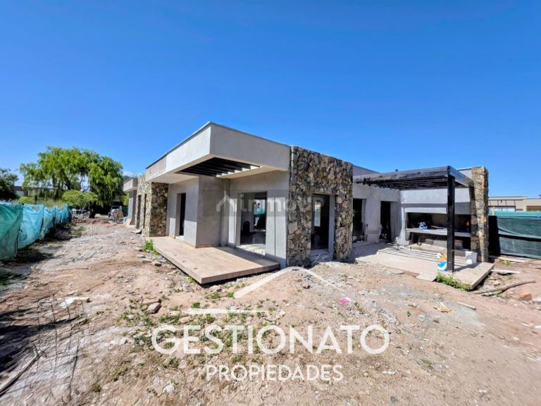 Casa en Venta en Lujan de Cuyo, Mendoza