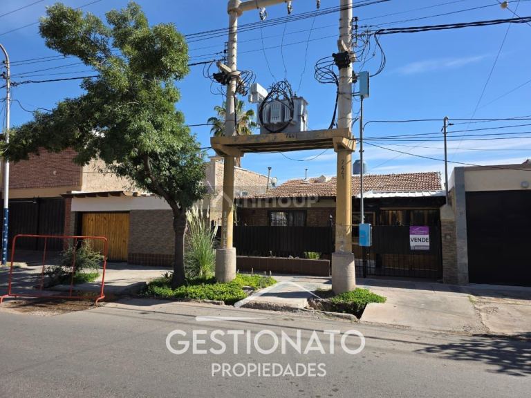 Casa en Venta en Guaymallen, Mendoza