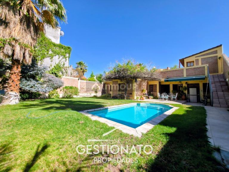 Casa en Venta en Capital, Mendoza