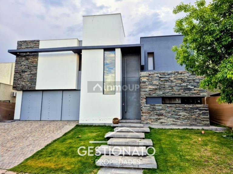 Casa en Venta en Maipu, Mendoza
