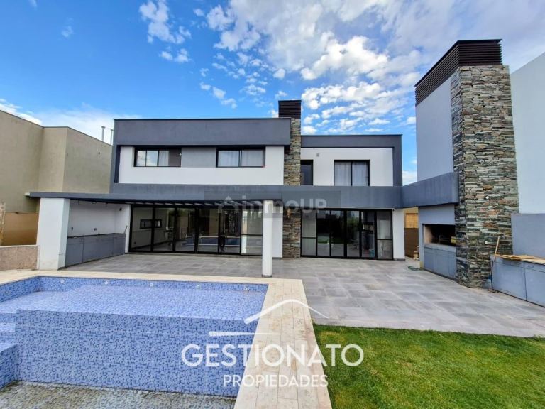 Casa en Venta en Maipu, Mendoza