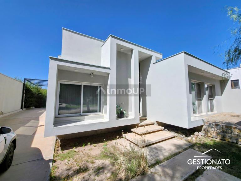 Casa en Venta en Maipu, Mendoza