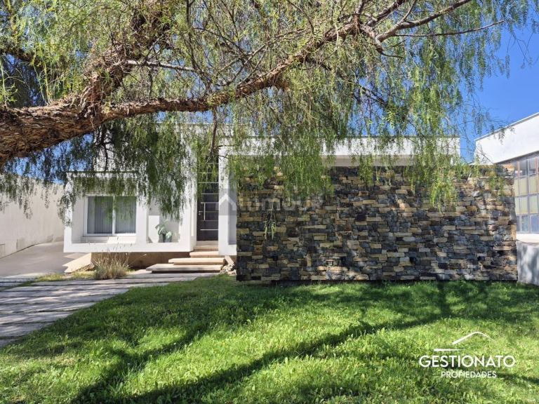 Casa en Venta en Maipu, Mendoza