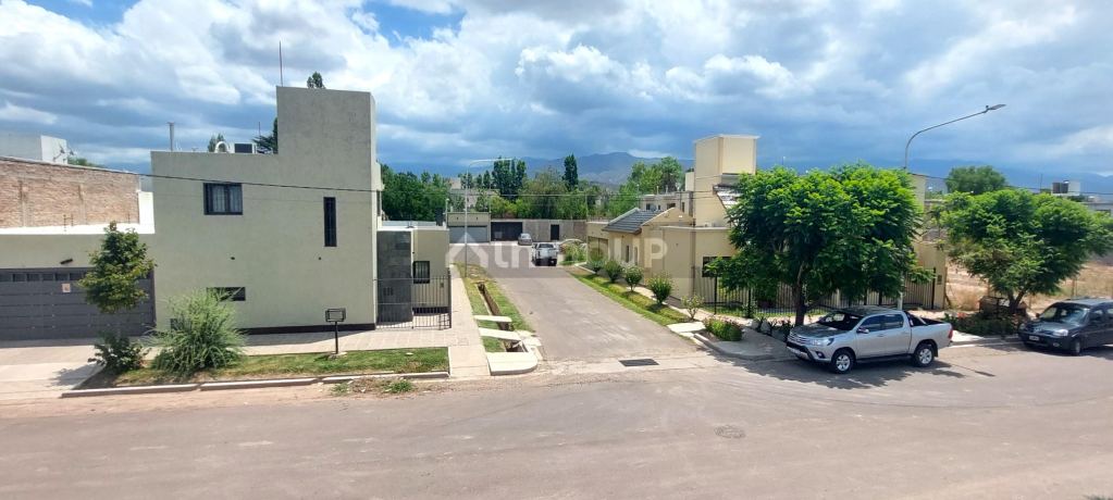 Departamento en Alquiler en Las Heras, Mendoza