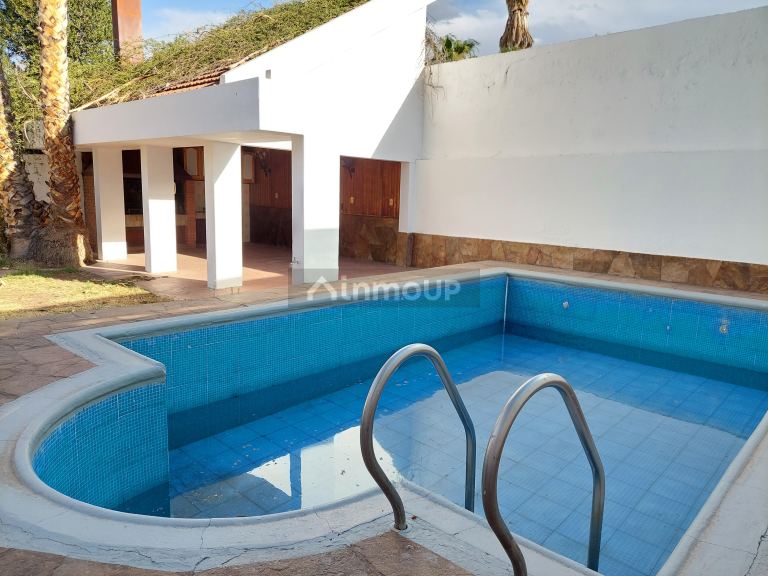 Chalet en Venta en Godoy Cruz, Mendoza
