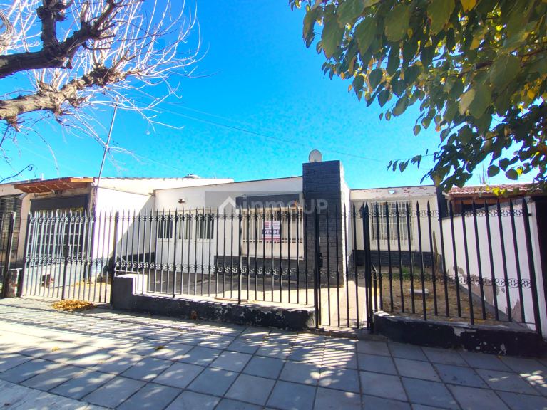 Casa en Venta en Guaymallen, Mendoza
