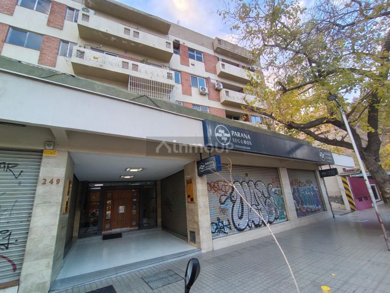 Oficina en Alquiler en Capital, Mendoza