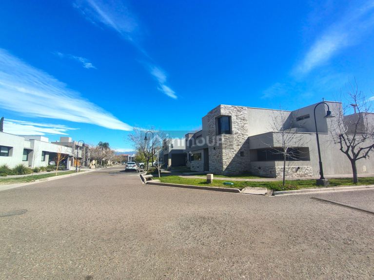 Lote en Venta en Guaymallen, Mendoza