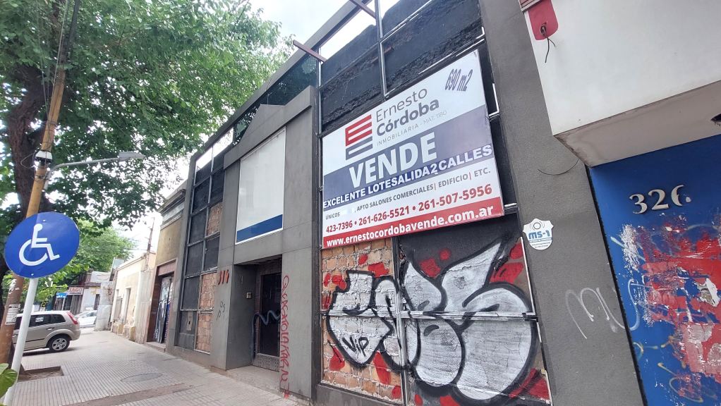 *ADYACENCIAS Av. S.MARTÍN /\ NUDO VIAL COSTANERA* (s/\JOSÉ VTE. ZAPATA y PJE. PARDO)