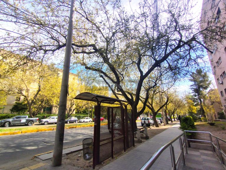 Capital ¡¡¡…*ADYACENTE "PQUE. CENTRAL*..!!!: s/calle Mitre N° 2.485, piso 2°