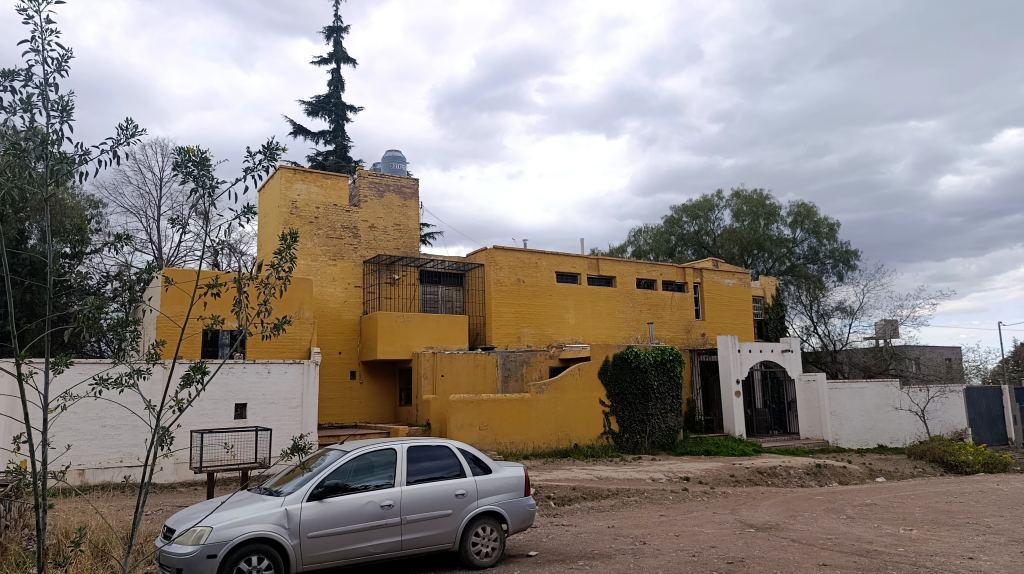 **EXCELENTE UBICACIÓN, RP82 ..B° SANTA ELENA, GRAN ESQUINA..!!!::, 