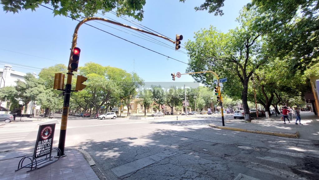 Local Comercial en Alquiler en Capital, Mendoza