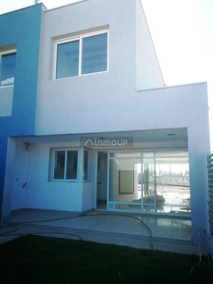 Casa en Alquiler en Maipu, Mendoza