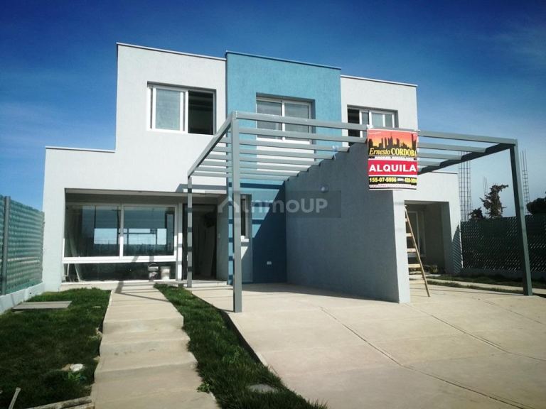 Casa en Alquiler en Maipu, Mendoza