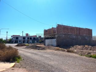Las Heras "ADYACENC. ChangoMás" (calle A.L.Palacios, casi Alte. Brown)