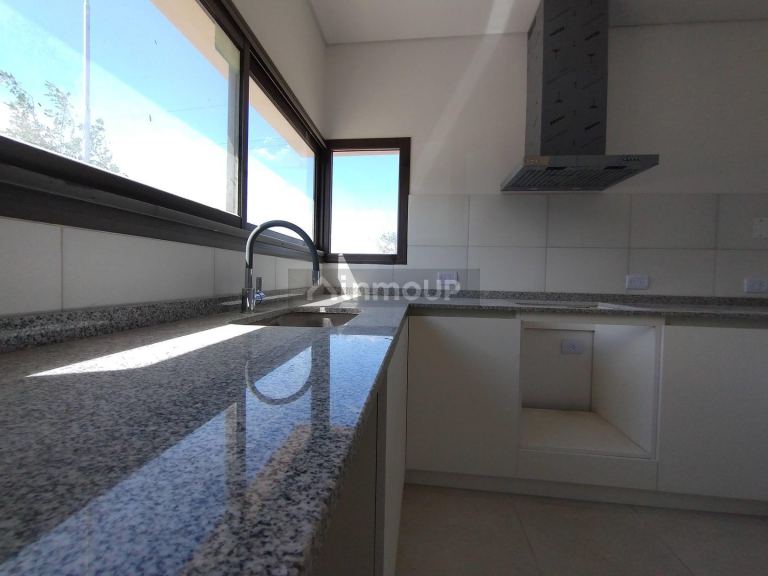 Casa en Venta en Rivadavia, San Juan
