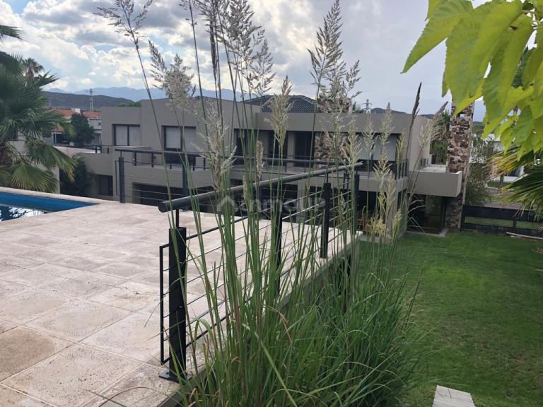 Casa en Venta en Godoy Cruz, Mendoza