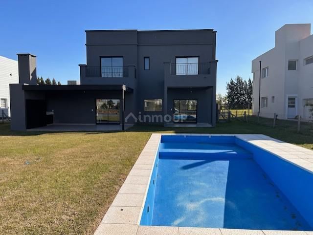 Casa en Venta en San Vicente, G.B.A. Zona Sur