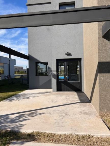 Casa en Venta en San Vicente, G.B.A. Zona Sur