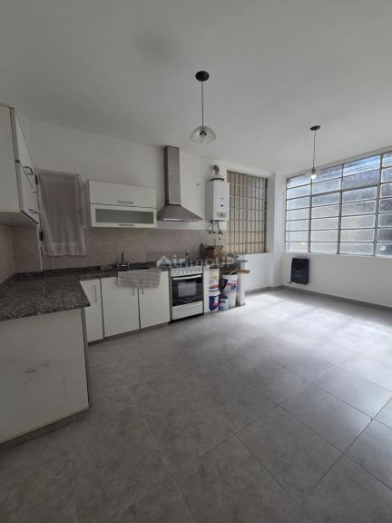 Departamento en Alquiler en Lomas de Zamora, G.B.A. Zona Sur