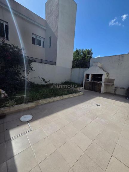 Departamento en Alquiler en Lomas de Zamora, G.B.A. Zona Sur